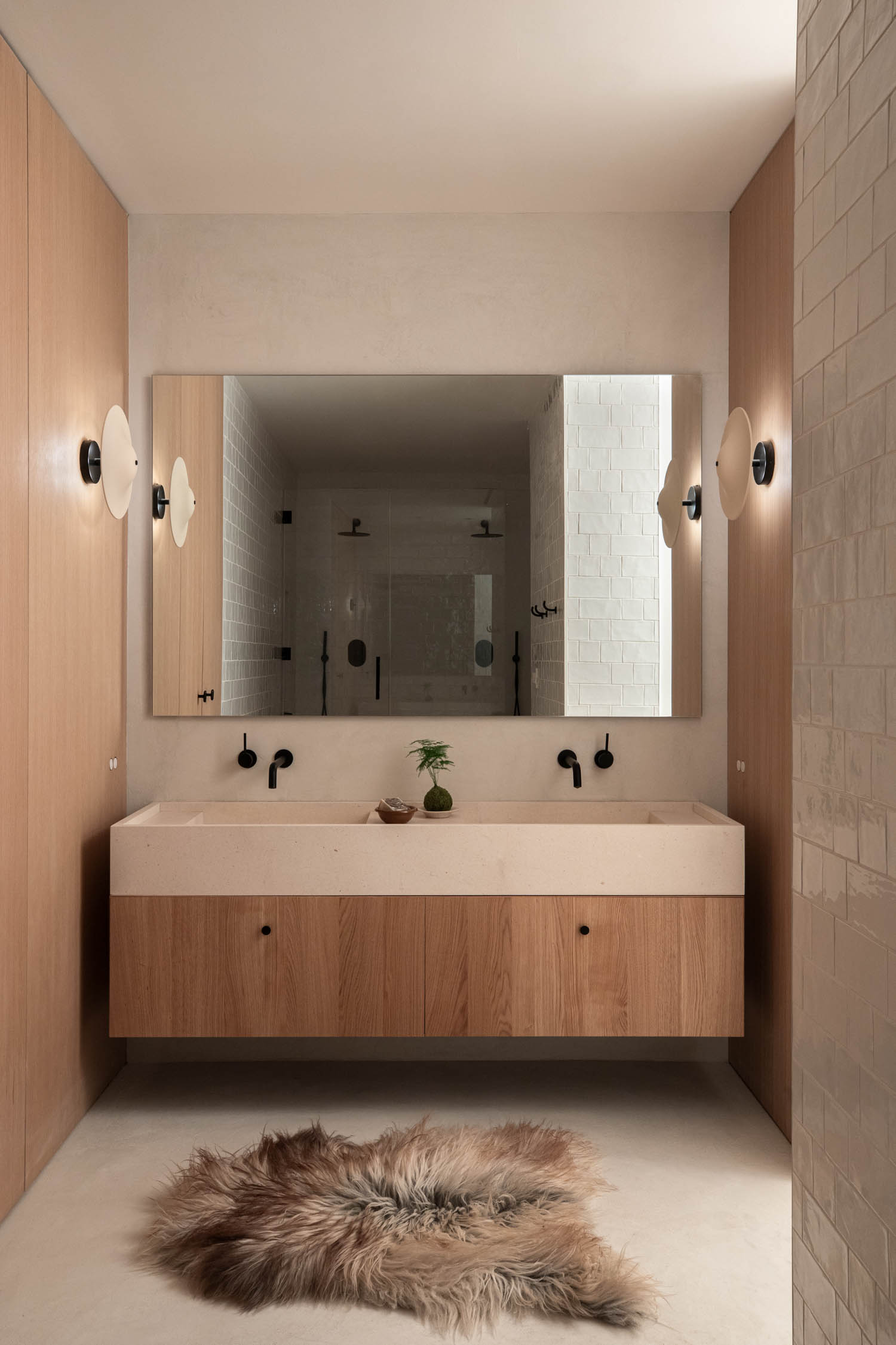 bathroom with lighting